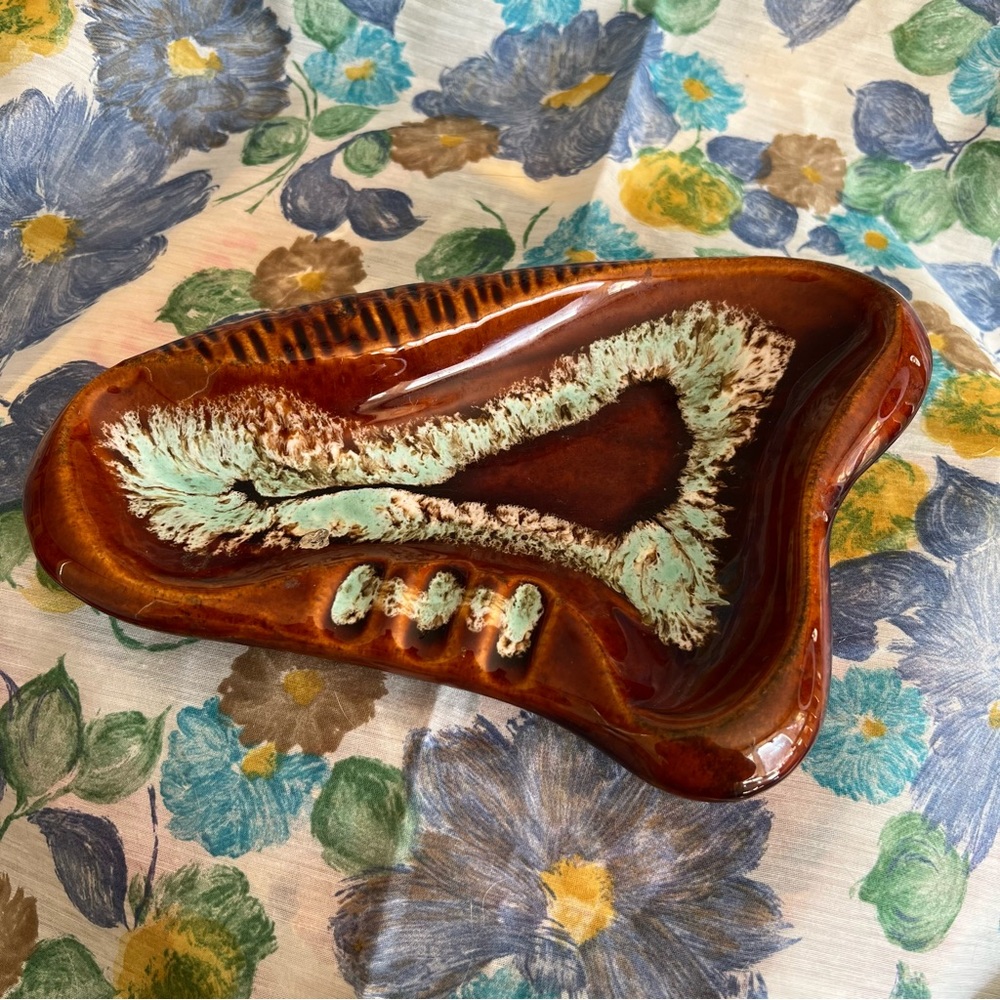 Vintage MCM Drip Glaze Art Ceramic Ashtray Made in USA